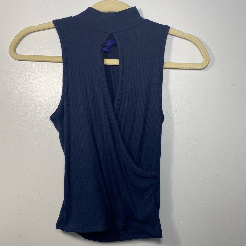 Aéropostale Navy Blue Mock-Neck Tank With Cut-Out Chest Women’s Size XS